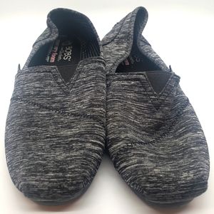 Bobs by Skecher Womens Slipons Size 8.5